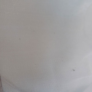 Lưới chắn côn trùng che rau trong nông nghiệp